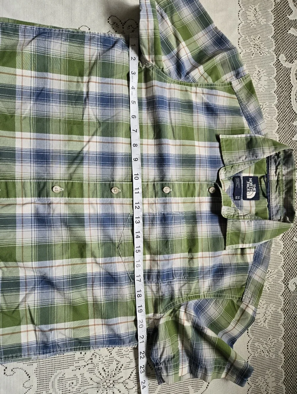 The North Face Men’s Green & Blue Plaid Short-Sleeve Button-Up Shirt